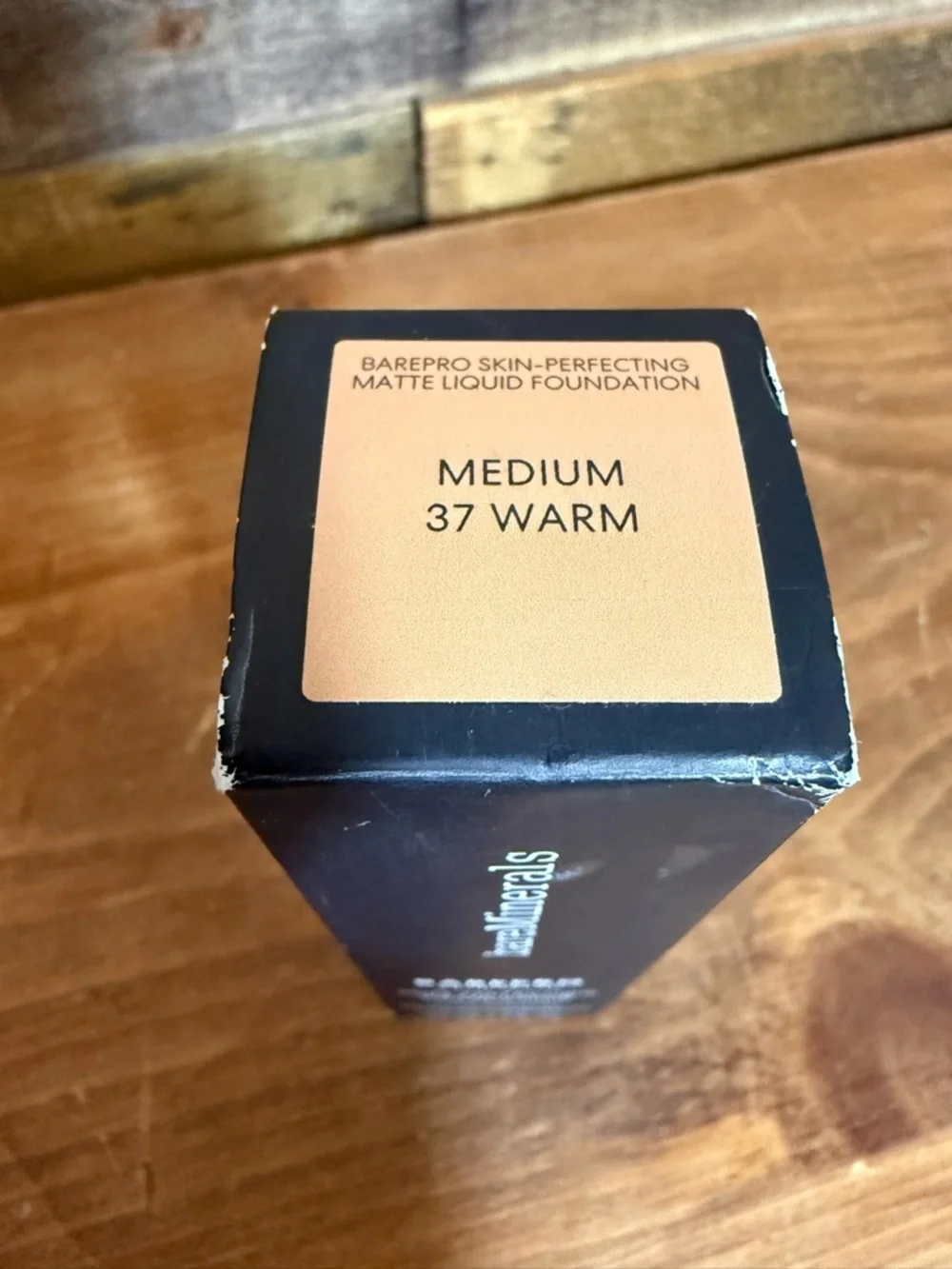 Bare‎ Minerals BarePRO Performance Wear Liquid Foundation SPF 20 Medium 37 Warm
